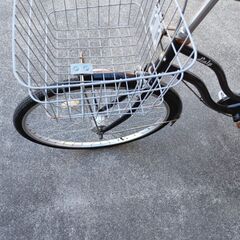 歳末処分価格！ 防犯登録致します。ステンレスハンドルオートライト26インチ自転車の画像