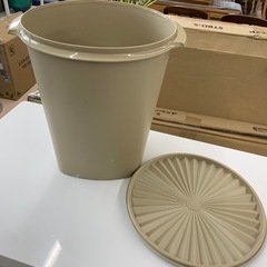 美原店 タッパーウェア マキシクイーンデコレーター 大型 保存容器