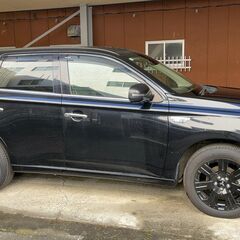 三菱SUVアウトランダーPHEV　の画像