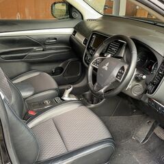 三菱SUVアウトランダーPHEV　の画像