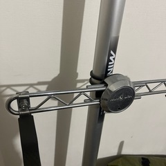 MINOURA ミノウラ バイク
タワー　シルバー ディスプレイスタンド 突っ張り式自転車収納 の画像