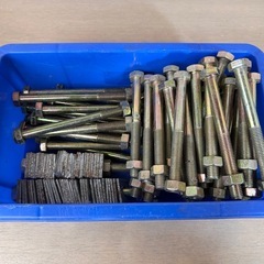 建築用ボルト　150と125mmの画像