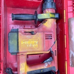 HILTI ハンマードリル TE24 100V 動作品 ケース付き｜12/19〜12/22対応可｜別府市引き取りの画像