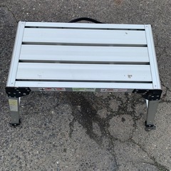 カインズ　アルミ万能洗車台　作業台の画像