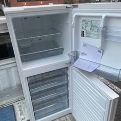 2023年製⭐️TWINBIRD 146L 冷蔵庫の画像