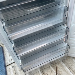 2023年製⭐️TWINBIRD 146L 冷蔵庫の画像