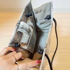 A4サイズパイソン柄の画像