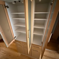 食器棚の画像