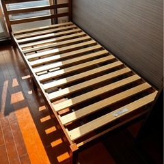 直接または近隣エリア配送のみ/ニトリ　木製シングルベッドフレームとNスリープマットレスセット　の画像
