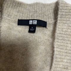 UNIQLO、スフレヤーンVネックショートカーディガン、ベージュ、Lの画像