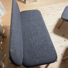 引き取り限定 ダイニングチェア2脚とベンチのセットの画像