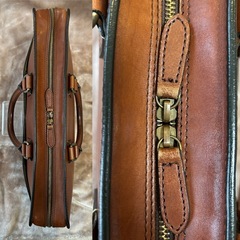 ポールスミスPaul Smithビジネスバッグ ビジネスバック ブリーフケース 書類鞄 bag かばん カバン  brown ブラウン茶色系 レザー、牛革、本革メンズ（men’s）男性用紳士ユニセックス男女兼用横幅約40センチ高さ約31センチマチ約8センチの画像