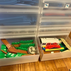 プラレール 収納箱付き 大量の画像