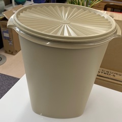 美原店 タッパーウェア マキシクイーンデコレーター 大型 保存容器