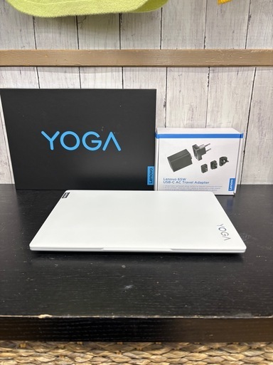 【ほぼ未使用】 Lenovo ラップトップ　パソコン