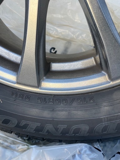 ヴェゼルにてワンシーズンのみ履いていました