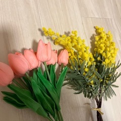 チューリップ🌷ミモザ造花の画像