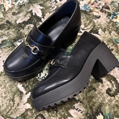 ローファーの画像