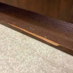 12/25まで店頭商品一部を除き半額クリスマスSALE!!開催中　イ2512-169 カリモク マガジンラック スリッパ ラック オールドカリモク 鋲打ち ヴィンテージ アンティーク キズ汚れ有り の画像