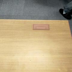 事務机　OAテーブル　机の画像