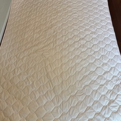シモンズ  ダブルサイズ　ベッドパットの画像