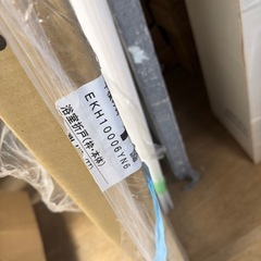 LIXIL 浴室用折戸枠セット 800×1904mmシルキーホワイトの画像