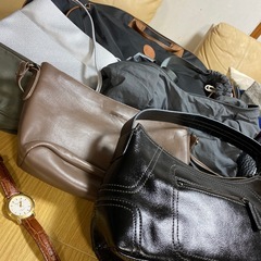 バッグ・ストール・時計まとめ売り／1,000円／引き取り限定の画像
