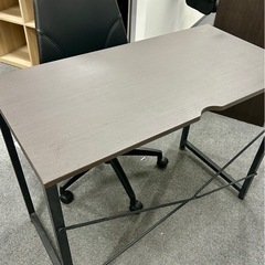 直接または近隣配送限定/ニトリ パソコンデスク&レザーオフィスチェアセットの画像