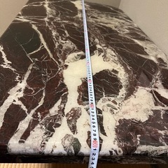 大理石ローテーブルの画像