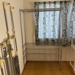 スチールラックの画像