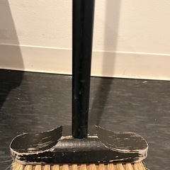 おしゃれな掃除道具で丁寧な暮らしを。木製ほうき、木製ブラシ、ちりとりの画像