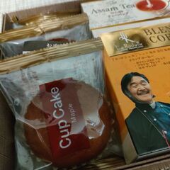 ギフトボックス　コーヒー　洋菓子の画像