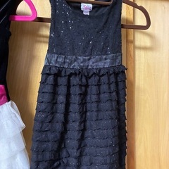 女の子ワンピースの画像