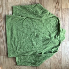 フリース素材Ｓサイズシャツの画像