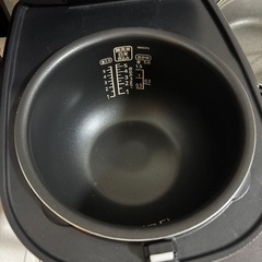 アイリスオーヤマ炊飯器の画像