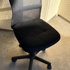 アイリスオーヤマ　イスの画像