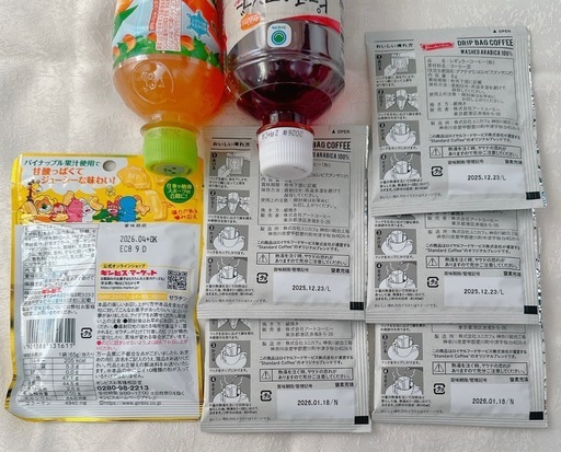 お菓子 ジュース まとめ売り お菓子 ジュース まとめ売り⑩ (W【プロフ必読】) 新守山の食品の中古