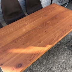 木製テーブル　ダイニングテーブルの画像