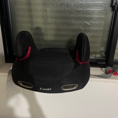 combi ムーヴフィットジュニア ブースターシート　汚れ防止シート付き の画像