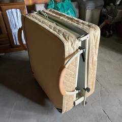 電動折りたたみベッドの画像