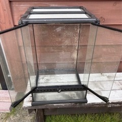 ジェックス GEX EXOTERRA グラステラリウム3045 PT2602 両開きフロントドア 爬虫類飼育ケージ W31.5×D31.5×H48cmの画像