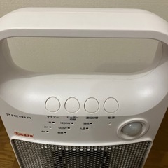 セラミックファンヒーター　PIERIA ピエリアの画像