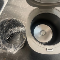 内釜未使用　3合炊飯ジャー　2024年製【E1219IL】の画像