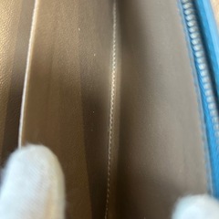 BOTTEGA VENETAボッテガヴェネタロングウォレットフラップ式二つ折り長財布 二つ折り財布 折財布 さいふ サイフボッテガベネタ小銭入れ有 小銭入れアリ 小銭入れあり小銭入れ付きブルー青色系 青緑色系 イントレチャートレザー　本革　牛革 イタリア製の画像