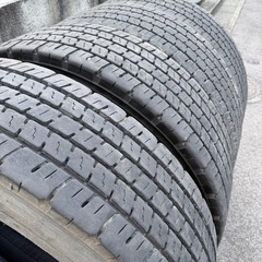 【中古】ダンロップ DECTES スタッドレス 11R22.5  14P.R. 4本セット  大型の画像