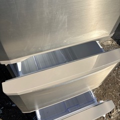 高圧洗浄済み　HERB Relax 3ドア 冷凍冷蔵庫 YRZ-F38C1 2015年製の画像