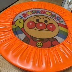 トランポリン 絵本 絵本棚の画像