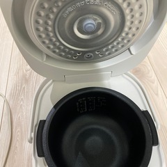 SHARP 炊飯器の画像