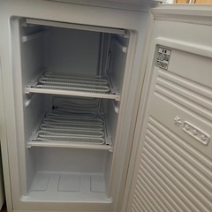アイリスオーヤマ 冷凍庫 60L 2020年製の画像