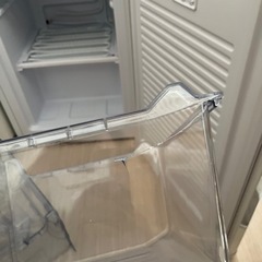 アイリスオーヤマ 冷凍庫 60L 2020年製の画像